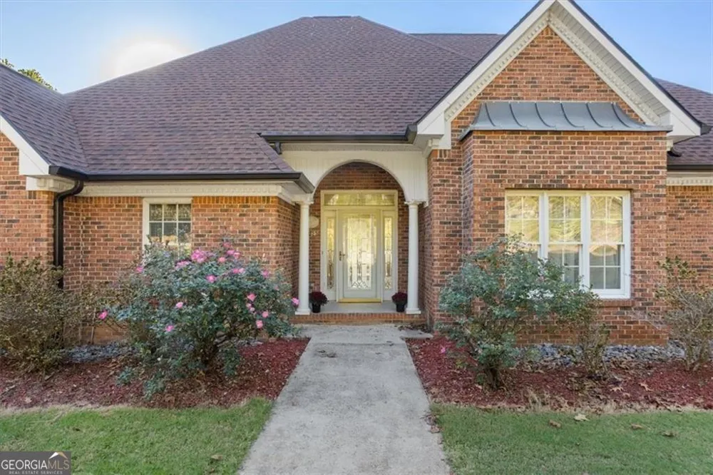 55 Rocky CIR NE White, GA 30184