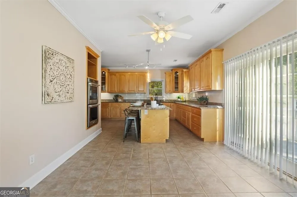 55 Rocky CIR NE White, GA 30184
