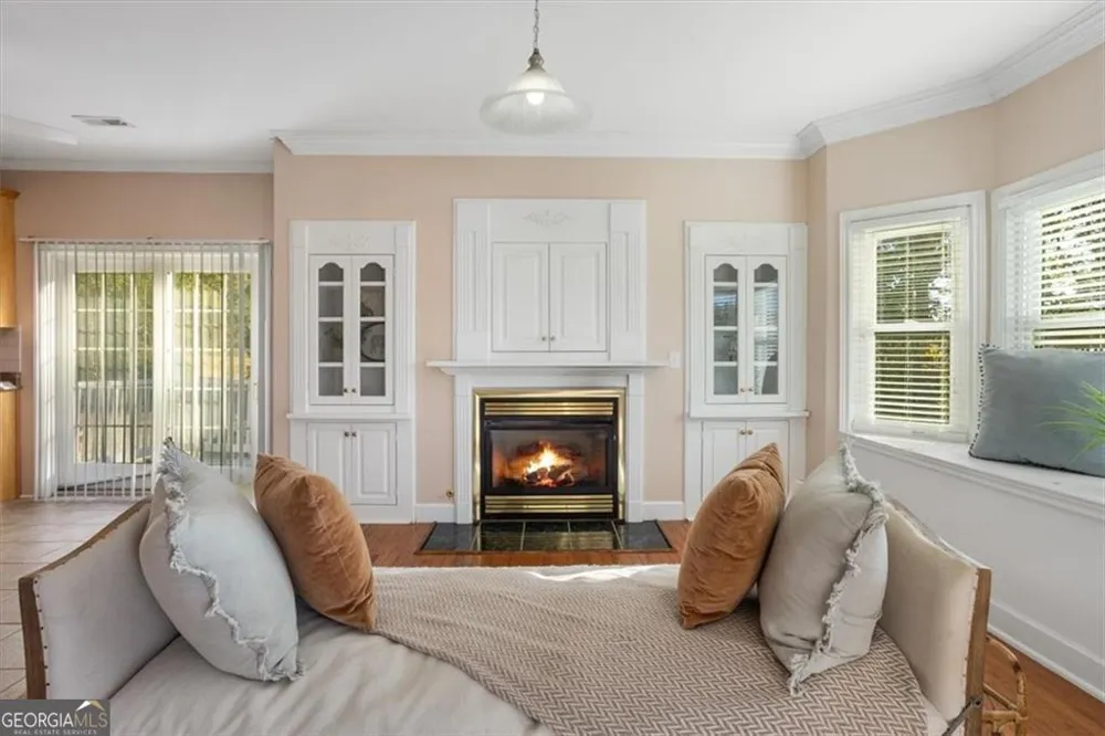 55 Rocky CIR NE White, GA 30184