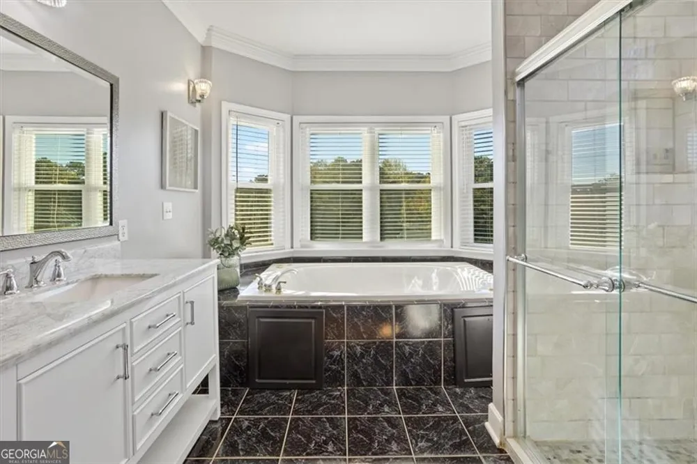 55 Rocky CIR NE White, GA 30184