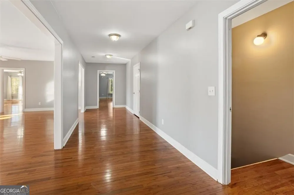 55 Rocky CIR NE White, GA 30184