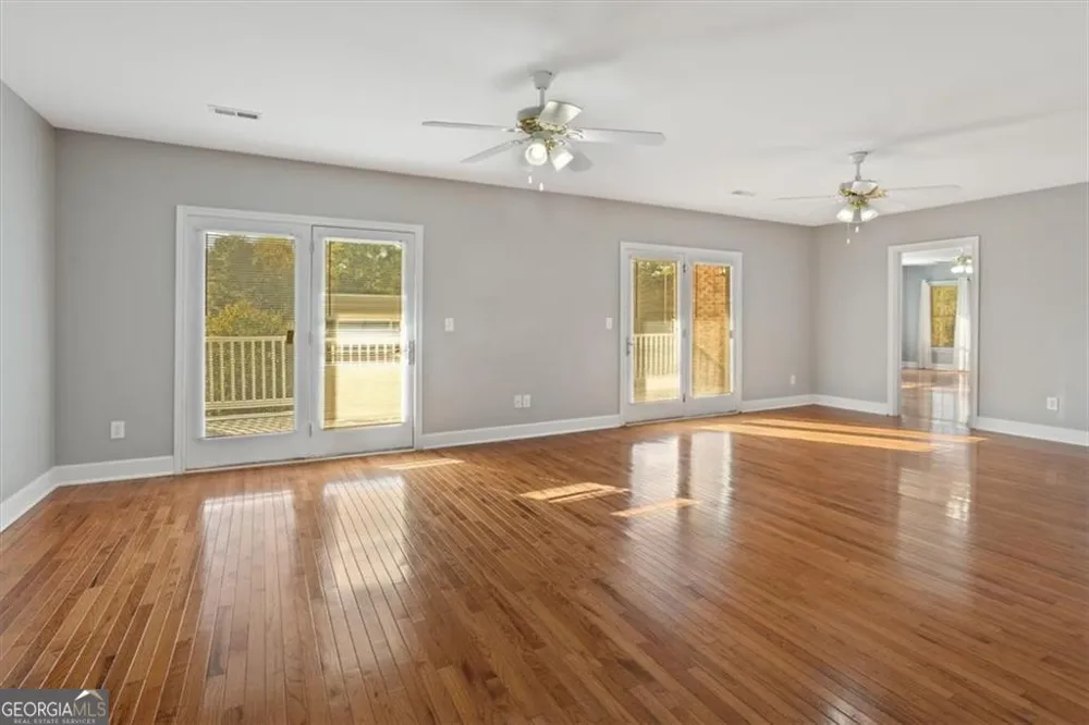 55 Rocky CIR NE White, GA 30184