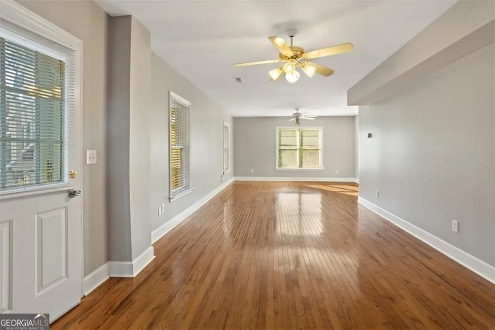 55 Rocky CIR NE White, GA 30184