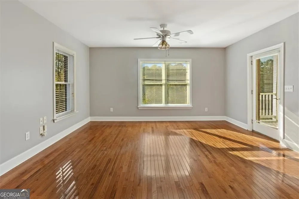55 Rocky CIR NE White, GA 30184