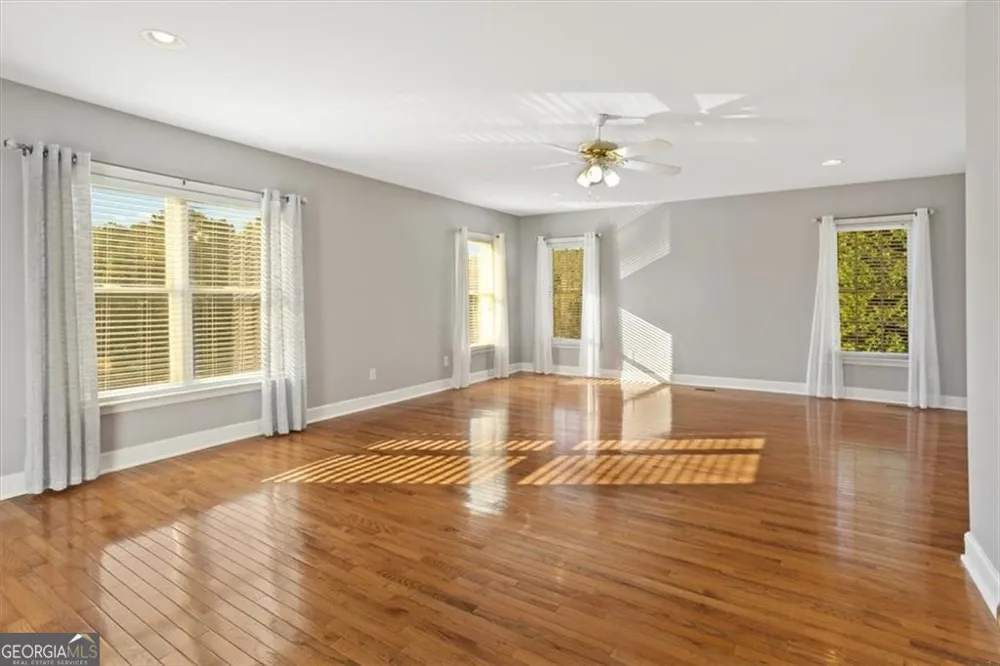 55 Rocky CIR NE White, GA 30184