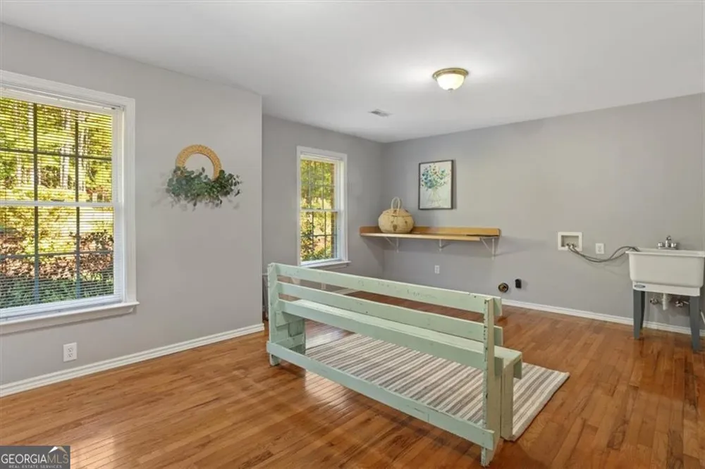 55 Rocky CIR NE White, GA 30184