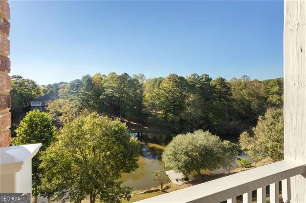 55 Rocky CIR NE White, GA 30184