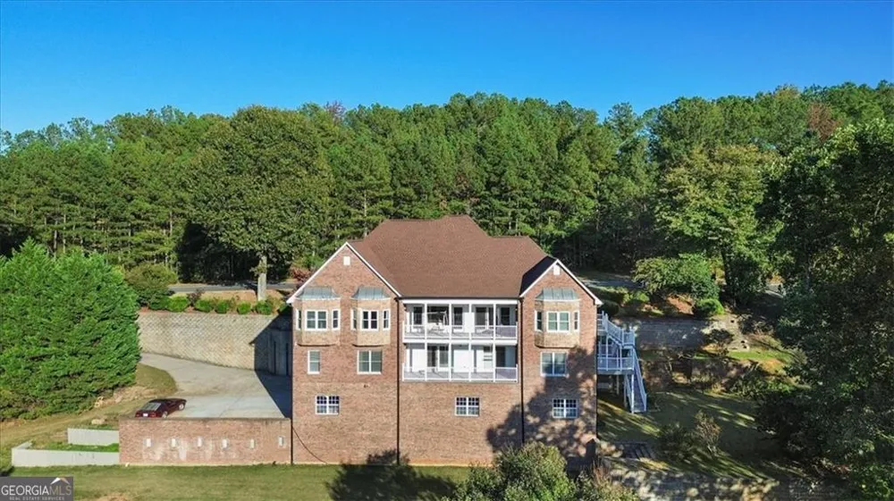 55 Rocky CIR NE White, GA 30184