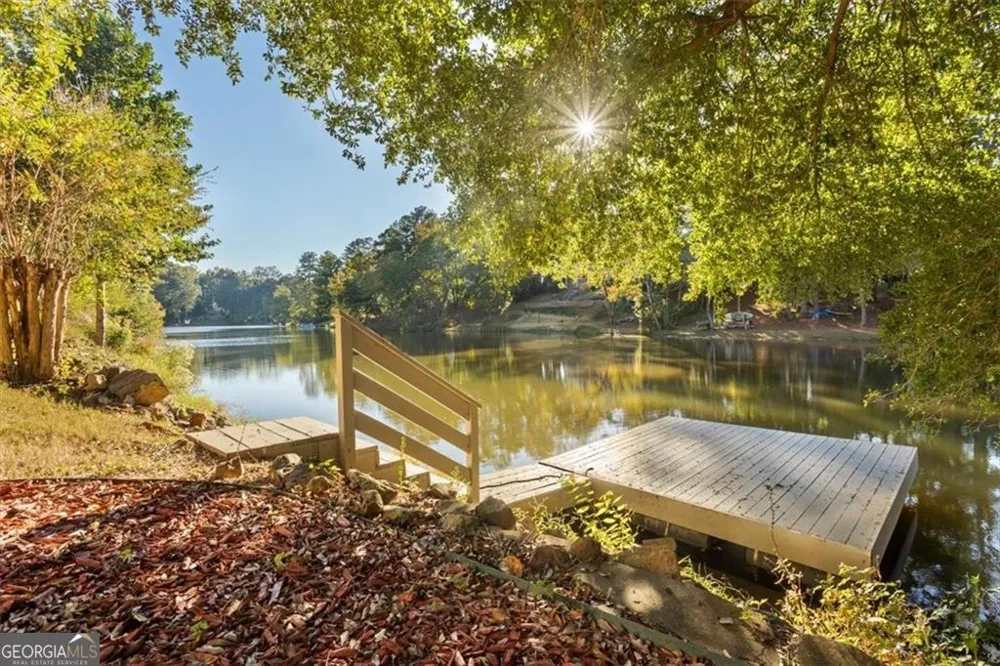 55 Rocky CIR NE White, GA 30184
