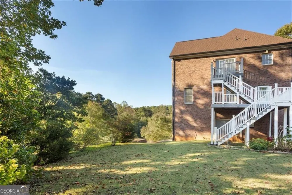 55 Rocky CIR NE White, GA 30184