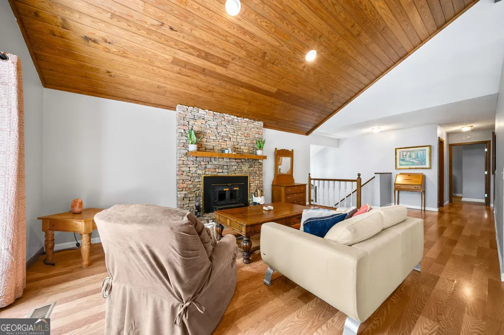 166 Lake View TRCE Jasper, GA 30143
