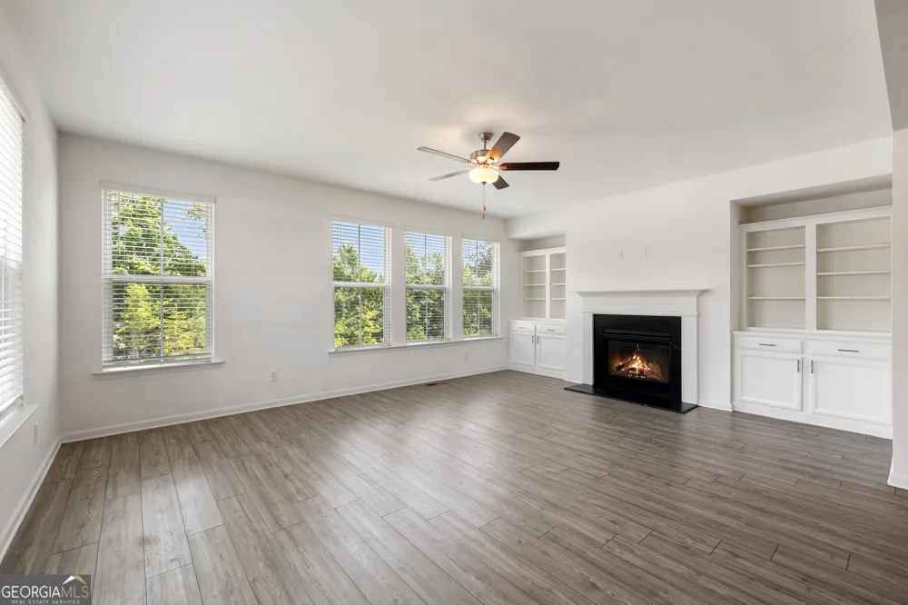 307 Danville AVE Suwanee, GA 30024
