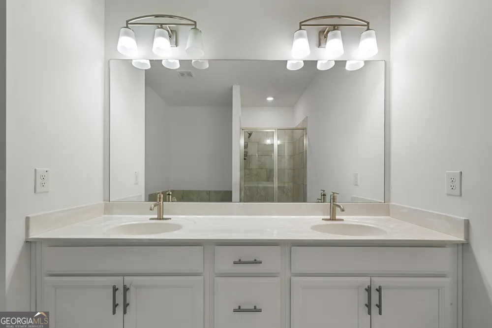 307 Danville AVE Suwanee, GA 30024