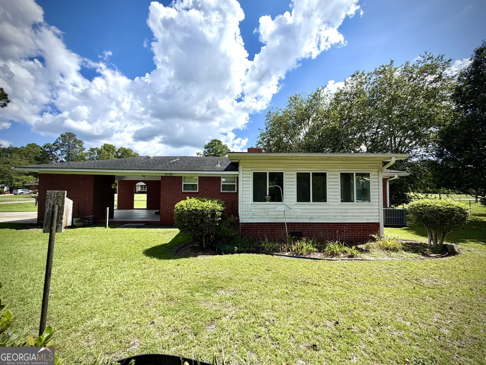 1619 Woodrow AVE Dublin, GA 31021