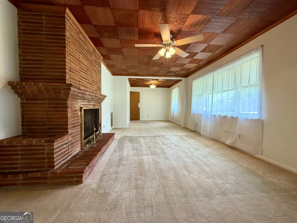 1619 Woodrow AVE Dublin, GA 31021