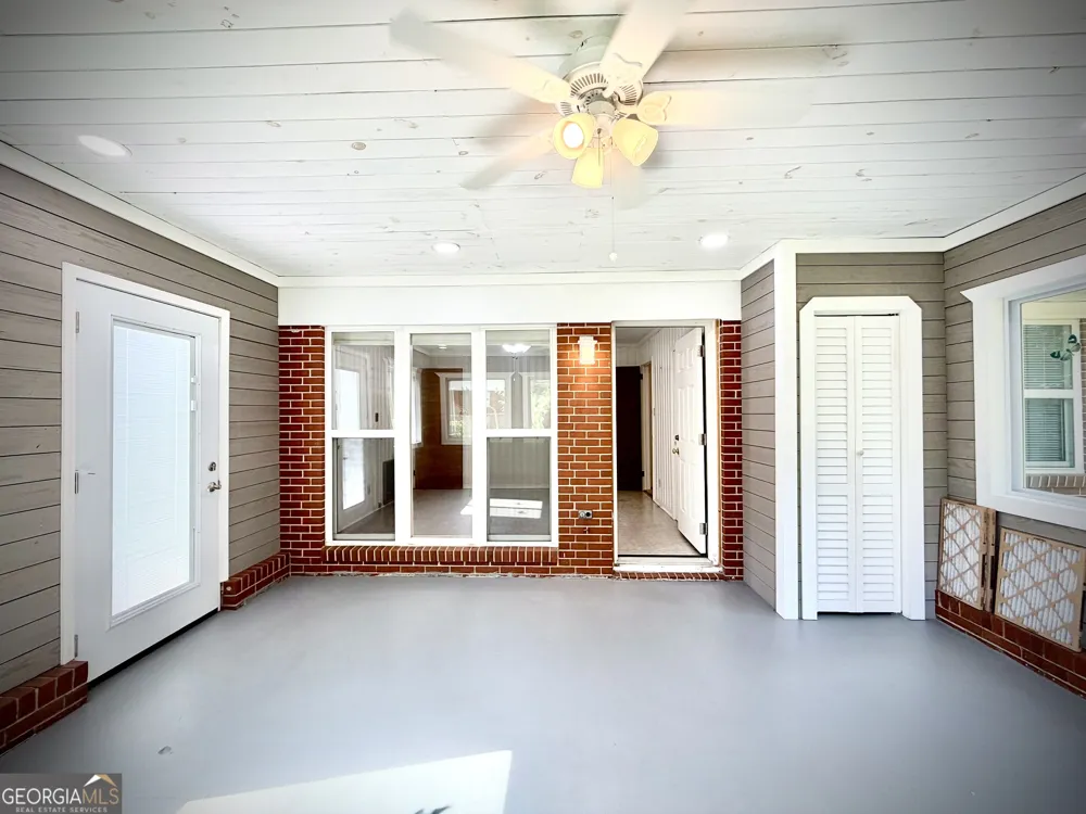 1619 Woodrow AVE Dublin, GA 31021