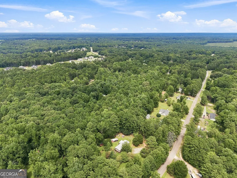 155 Skyview RD Senoia, GA 30276