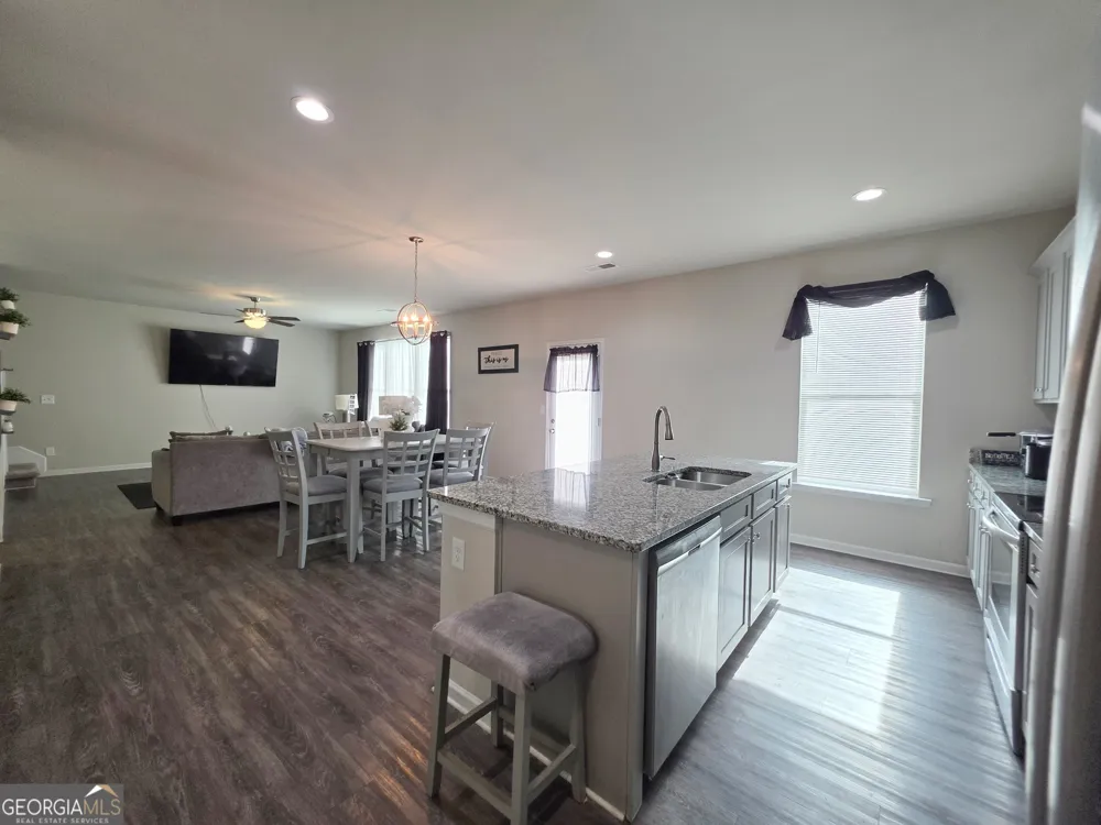 133 Red Birch LN Warner Robins, GA 31093