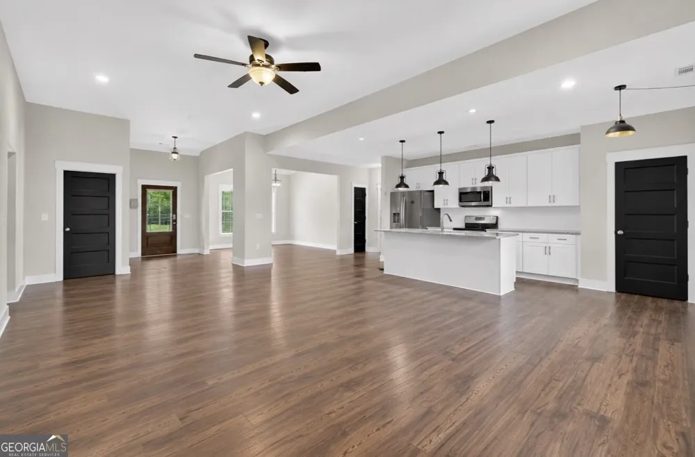 3670 Davis Academy RD Rutledge, GA 30663