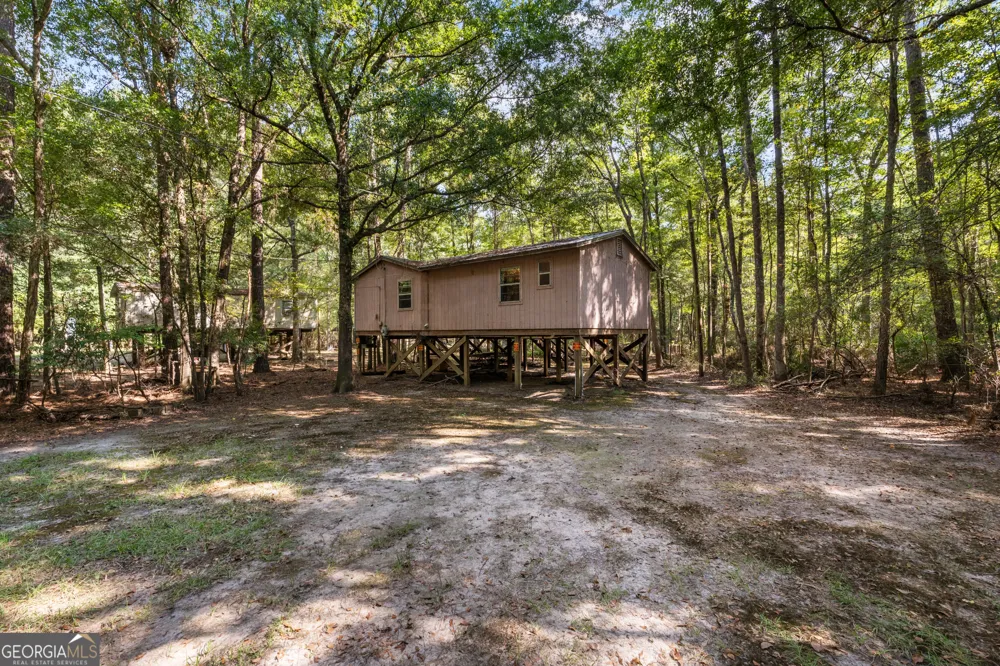 628 Riverside DR Claxton, GA 30417