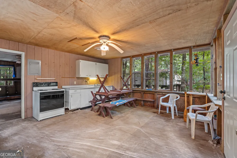 628 Riverside DR Claxton, GA 30417