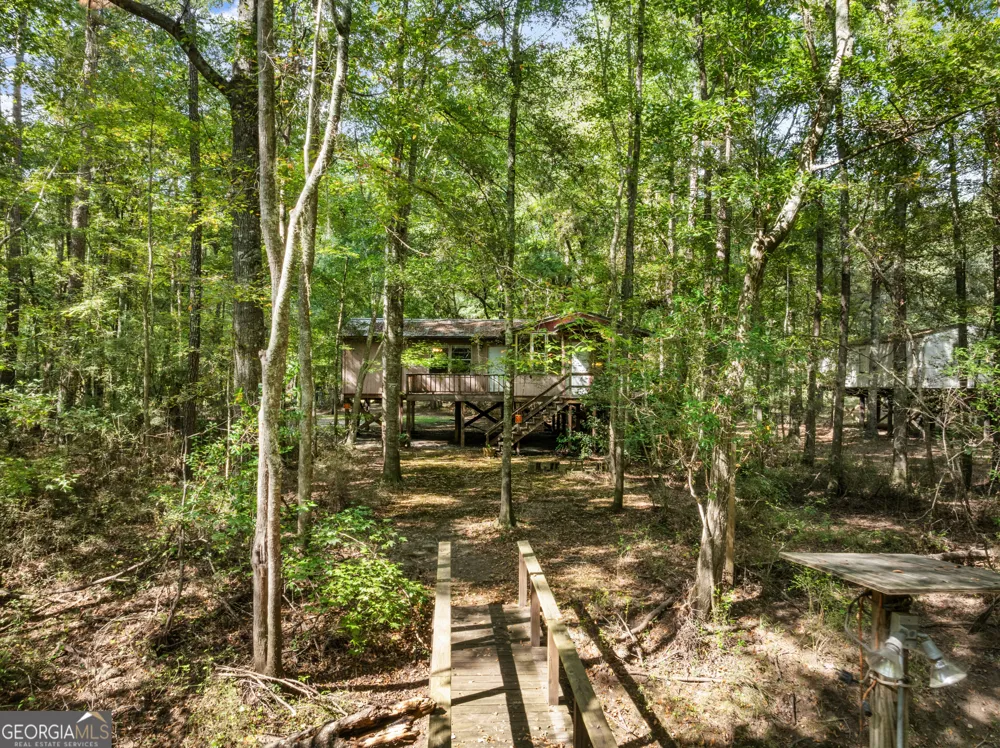 628 Riverside DR Claxton, GA 30417