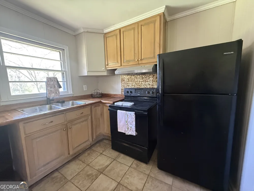 28 Brewer RD jewell, GA 31045