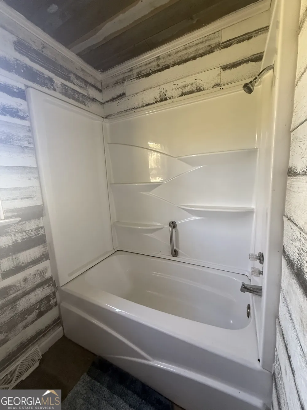 28 Brewer RD jewell, GA 31045