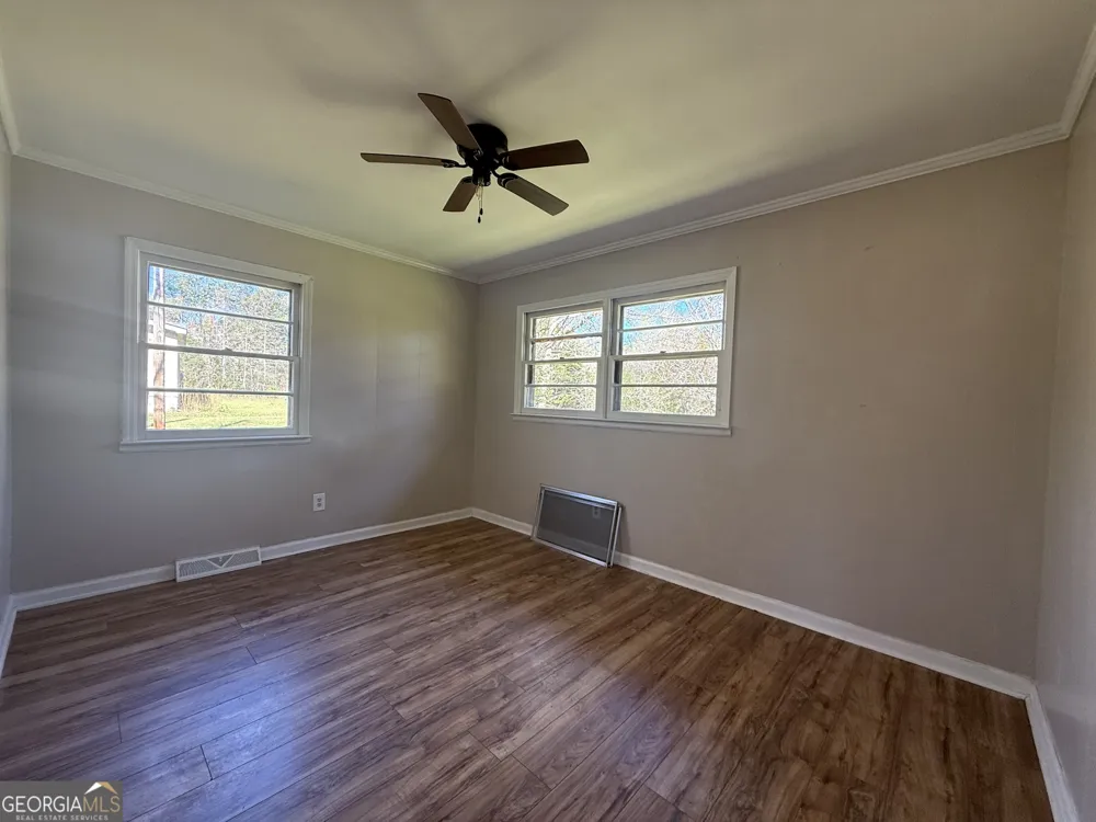 28 Brewer RD jewell, GA 31045