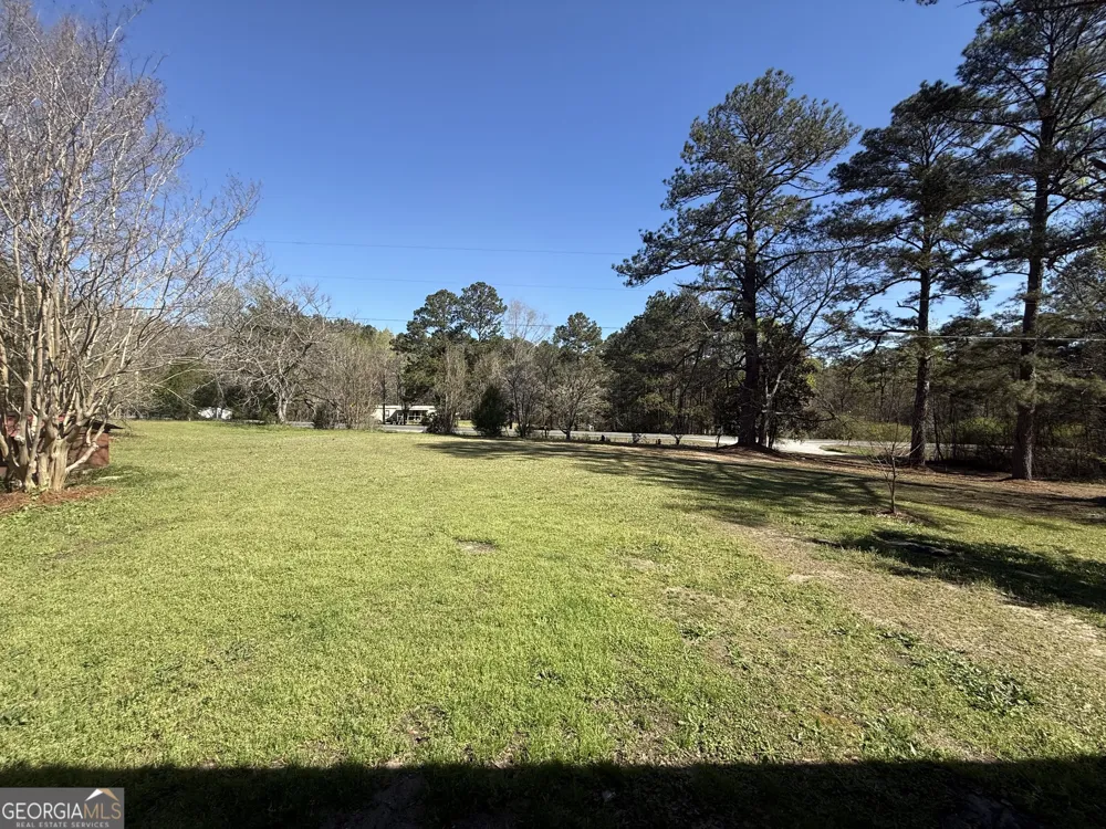 28 Brewer RD jewell, GA 31045