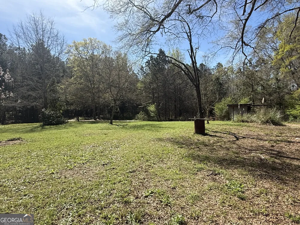 28 Brewer RD jewell, GA 31045