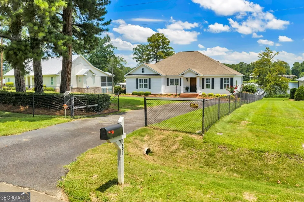 387 Smoak Bridge CIR Warwick, GA 31796