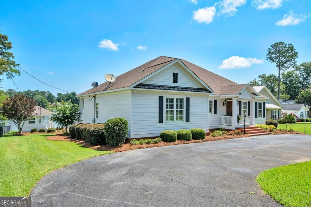387 Smoak Bridge CIR Warwick, GA 31796