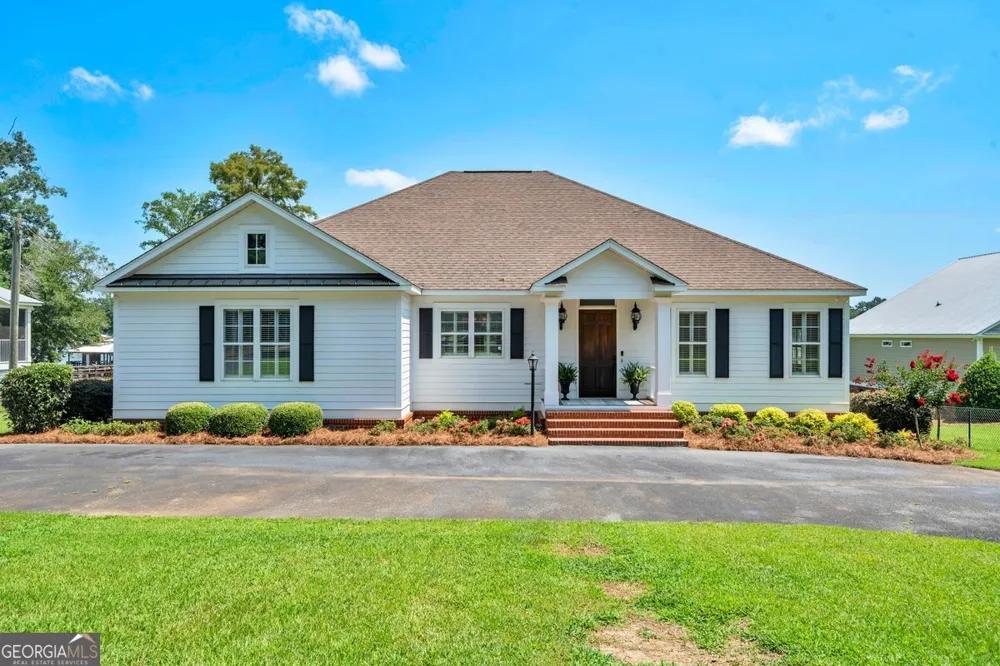 387 Smoak Bridge CIR Warwick, GA 31796
