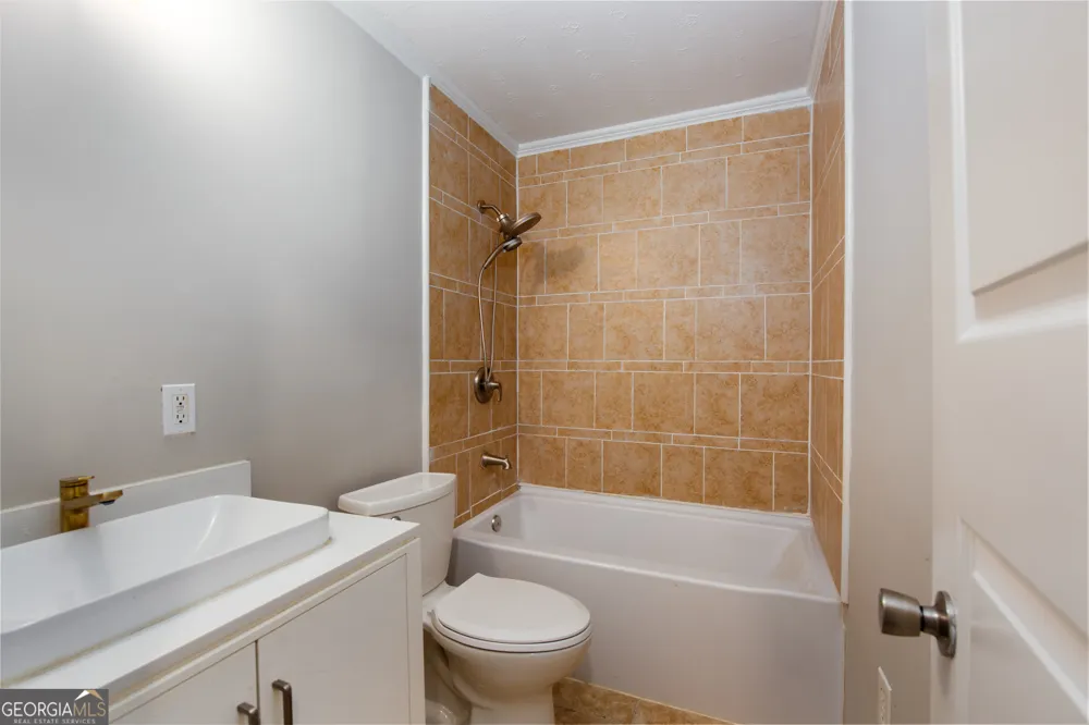 1085 New Rosedale RD NE Armuchee, GA 30105