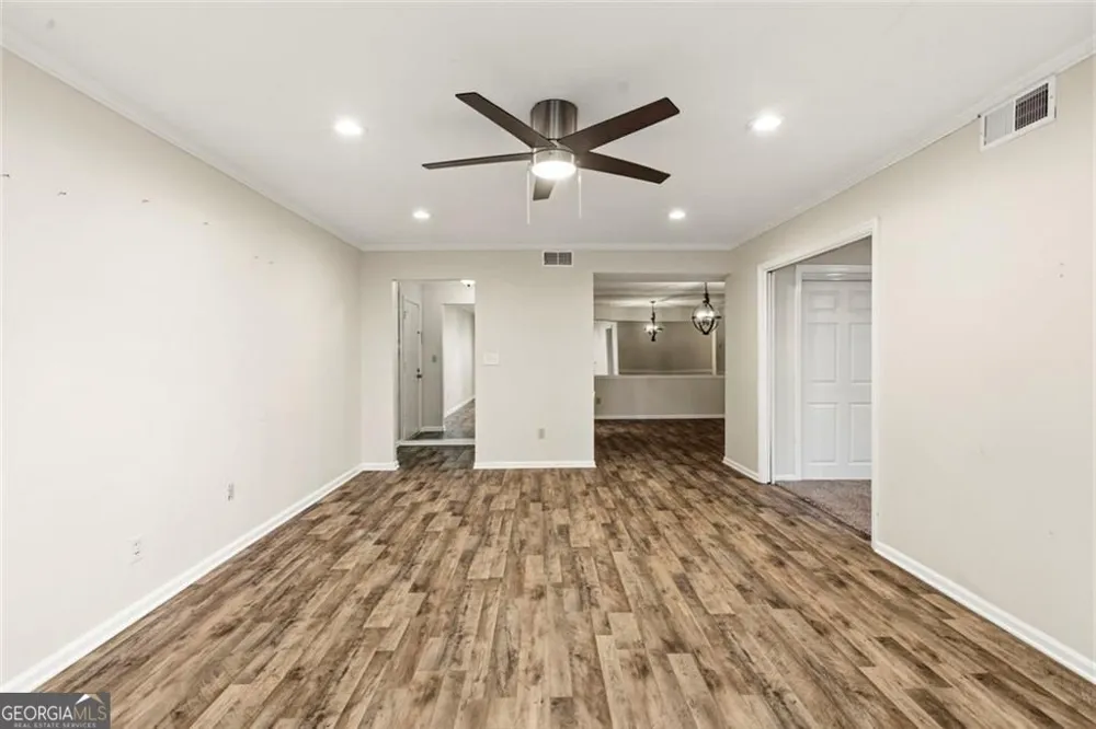 6851 Roswell RD Sandy Springs, GA 30328