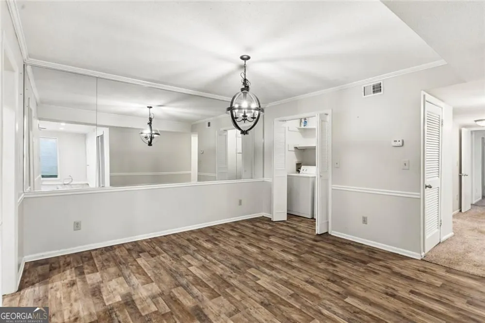 6851 Roswell RD Sandy Springs, GA 30328