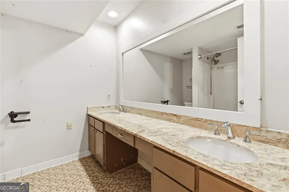 6851 Roswell RD Sandy Springs, GA 30328