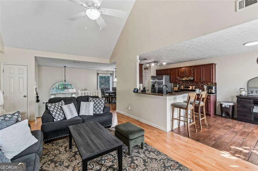 242 Birch CIR Riverdale, GA 30274