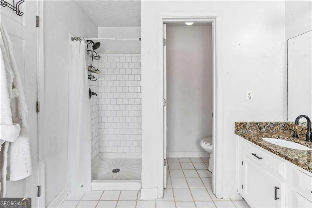 242 Birch CIR Riverdale, GA 30274
