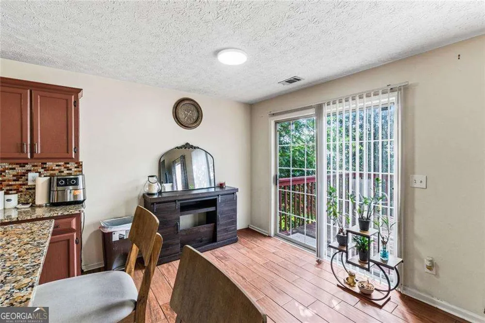 242 Birch CIR Riverdale, GA 30274