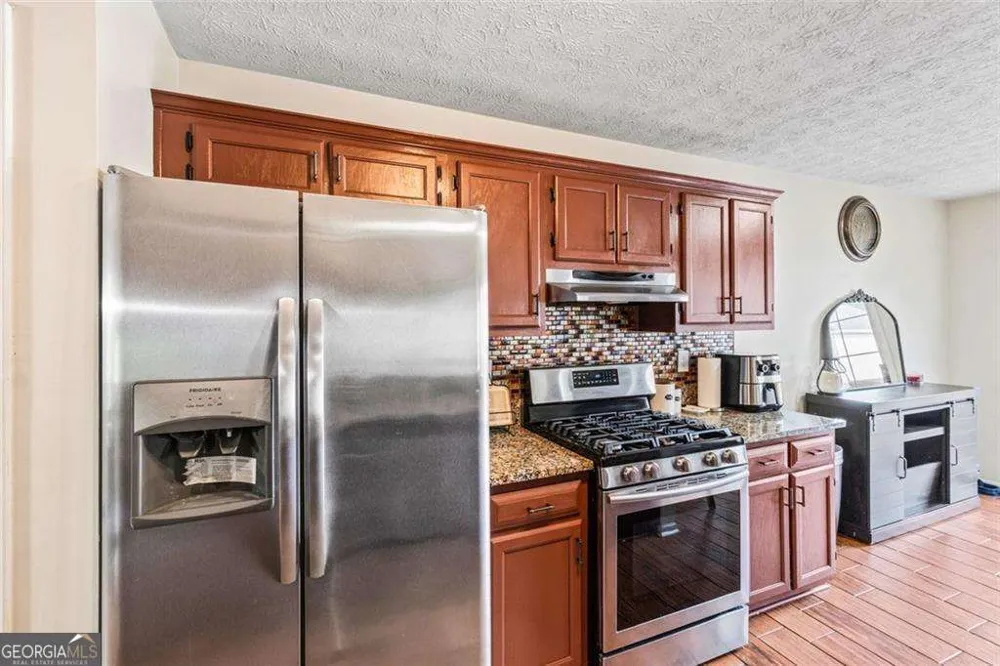 242 Birch CIR Riverdale, GA 30274