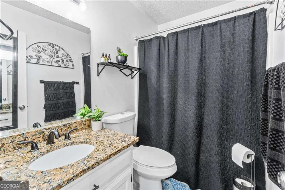 242 Birch CIR Riverdale, GA 30274