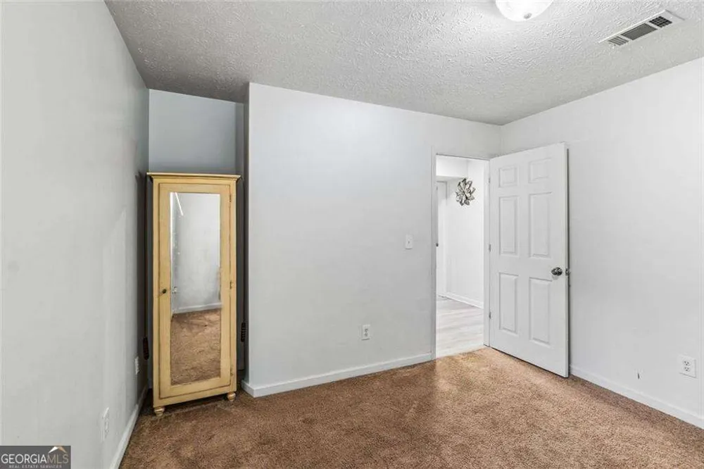 242 Birch CIR Riverdale, GA 30274