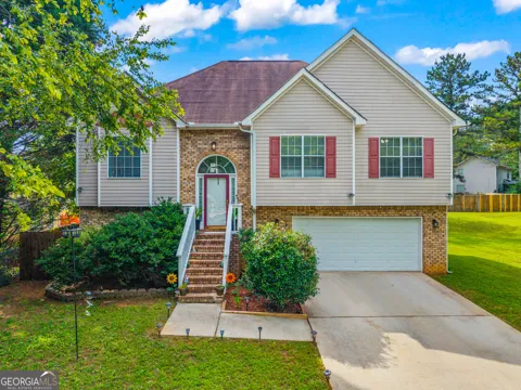 242 Birch CIR