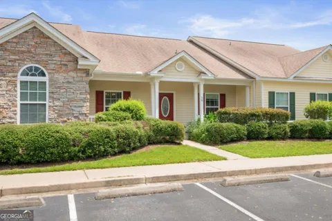 56 Travertine CIR