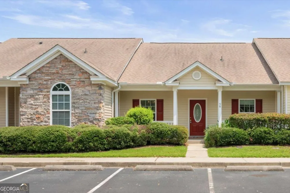 56 Travertine CIR Savannah, GA 31419