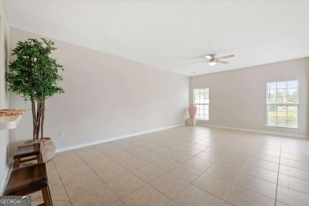 56 Travertine CIR Savannah, GA 31419