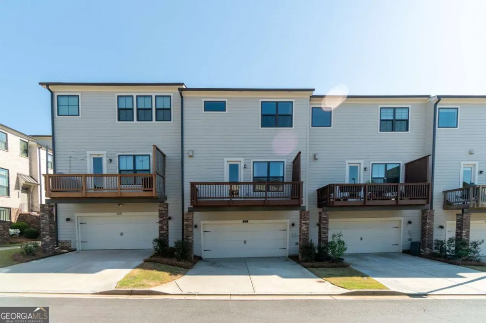 615 Fair View CIR Roswell, GA 30076
