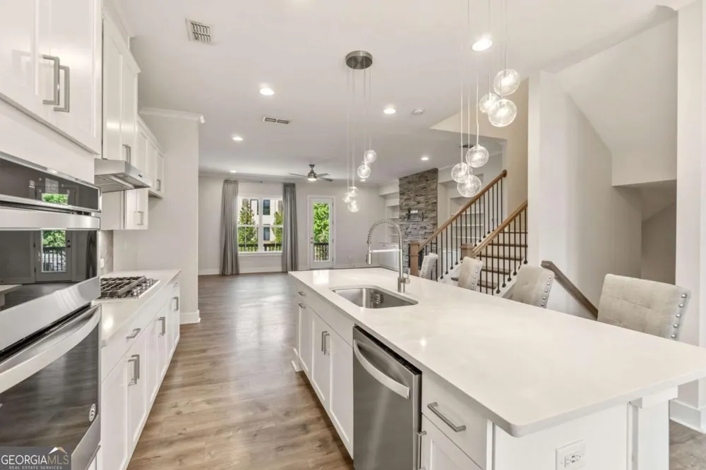 615 Fair View CIR Roswell, GA 30076